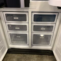 4ドア冷蔵庫 612L シャープ SJ-G61X 2018年 中古商品 4ドア冷蔵庫 612L シャープ SJ-G61X 2018年 中古商品