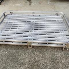 ランクル、ルーフキャリアとハシゴ