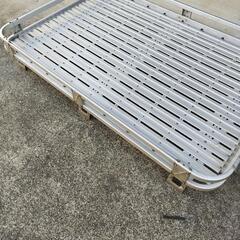 ランクル、ルーフキャリアとハシゴ