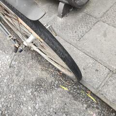 クロスバイク　７００ｘ２８ｃ　６変速　サドル　新品　チェーン　新品　配達可能