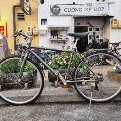 クロスバイク　７００ｘ２８ｃ　６変速　サドル　新品　チェーン　新品　配達可能