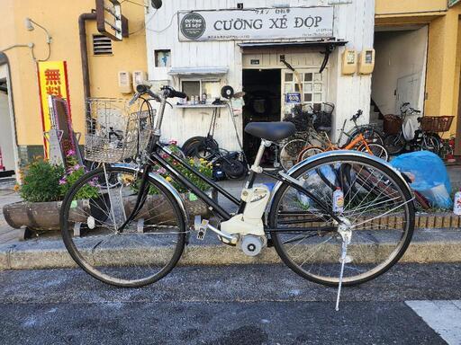 電動自転車　パナソニック　２７インチ　バッテリー　充電器　付き　黒　３変速　配達可能