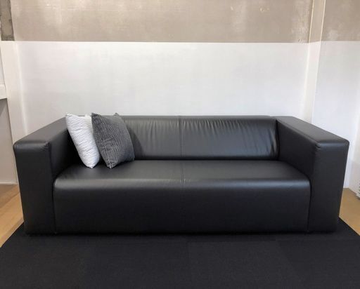 ◼︎美品 IKEA イケア KLIPPAN / 合成皮革ローソファ（コーティング布地）