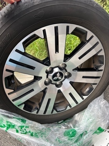 三菱 デリカD5 純正ホイール18インチ(タイヤ)4本セット ナット付 三菱