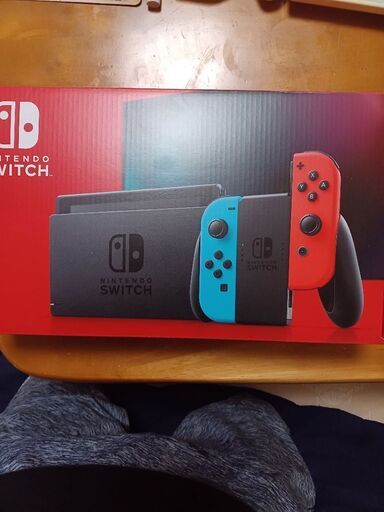 ニンテンドーSwitchとソフト２枚付き