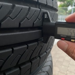 ハイエース　ホイール　タイヤバリ山2023年製　4本セット ホワイトレター
