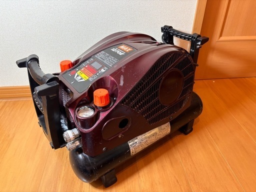 ⭐️MAX  エアーコンプレッサー　1270E 動作品