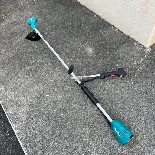 マキタ 充電式草刈機18V MUR185UD