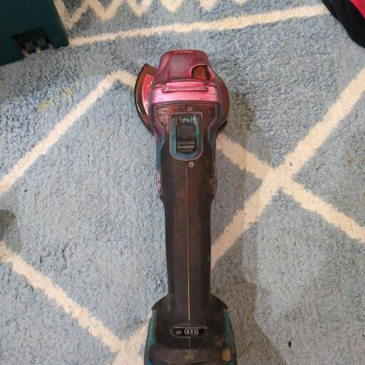 makita　充電式ディスクグラインダ