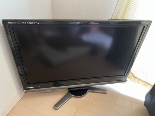 テレビ37インチ