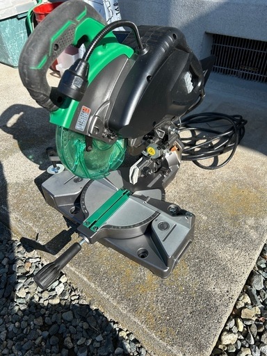 【新古品】卓上丸のこ　HiKOKI C7FCH