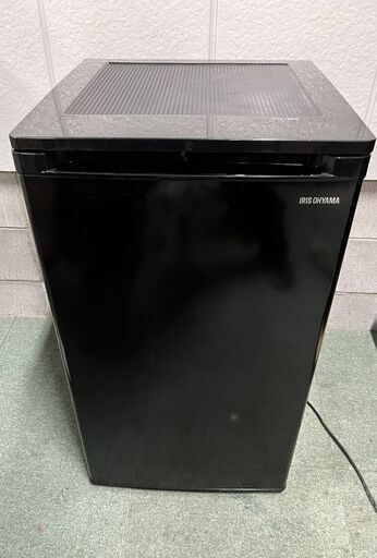 アイリスオーヤマ ノンフロン 1ドア 冷凍庫 60L IUSD-6A ブラック 2020年製