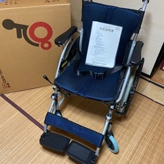 新品未使用品　ケアテックジャパン　自走介助兼用車椅子