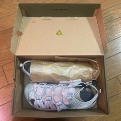 keen サンダル　25.0