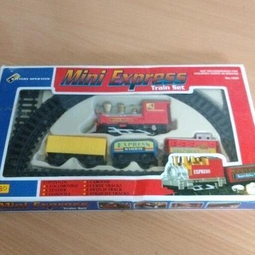 Mini Express Train Dogs 0913-340 Mini Express トレインセット (ジモスポ川崎菅生店) 川崎の子供用品の中古あげます・譲ります|ジモティーで不用品の処分