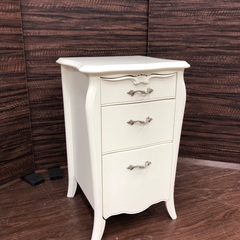 トレファクいわき平店　東海家具（ﾄｳｶｲｶｸﾞ）リモージュコスメチェストが入荷しました！