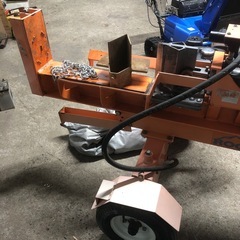 ゆ.ec】北海道旭川発 直接取引限定 ROCKMACHINERY 薪割り機 22t JF200