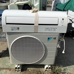 ☆No.r33 エアコン 2.2kw ダイキン 2019年製