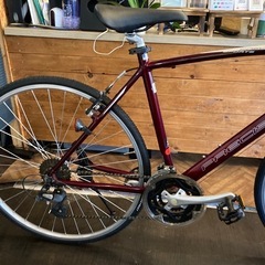 【PRECISION 前後タイヤ・後輪チューブ新品！】アルミフレーム　3×8速　700×28c クロスバイク　ワインレッド