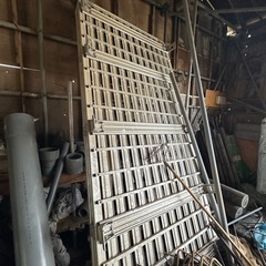 ハイエースアルミキャリア