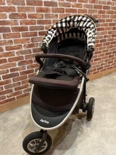 【3点セット】Apricaのベビーカーとレインカバー、フットマフセット