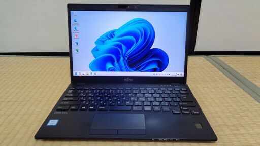 ＜9/14/21:30締切り＞超軽量ノートパソコン　FUJITSU MU939/B 13.3インチFHD 8世代Corei5-8365U 4GB/128GB webカメラ バッテリー良 Win11/Office Plus 2019