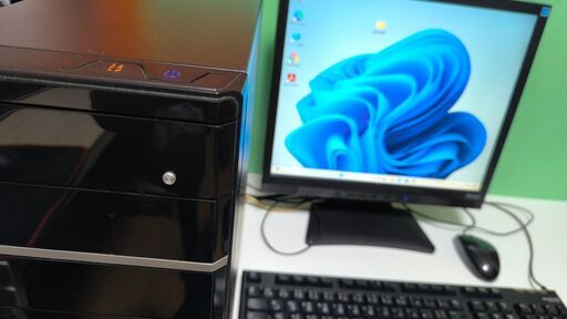 No.7  パソコンフルセット / SSDで高速起動！ / windows11 / USB3.0 / 本体+モニター+キーボード+マウス+コード類