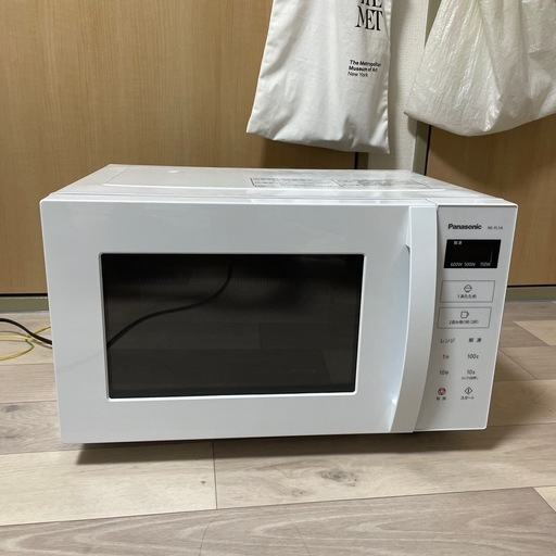 2023年製Panasonic 電子レンジ NE-FL1A 白