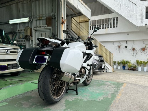 VFR800F 平成28年型 ホンダ 車検;令和7年10月 走行距離32,500キロ 大型