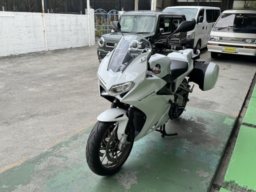 VFR800F 平成28年型 ホンダ 車検;令和7年10月 走行距離32,500