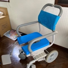 シャワー用車椅子
