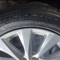 カムリ70系  トヨタ　
純正アルミ　215/55R17