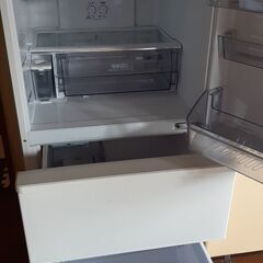 冷蔵庫（238L）2020年製　