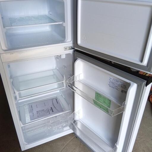 ジモティ来店特価!! 冷蔵庫 ハイセンス HR-B12E3W 2024 J-0969