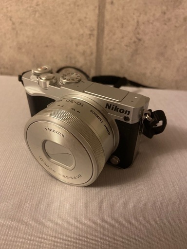 デジタル一眼 nikon1 j5