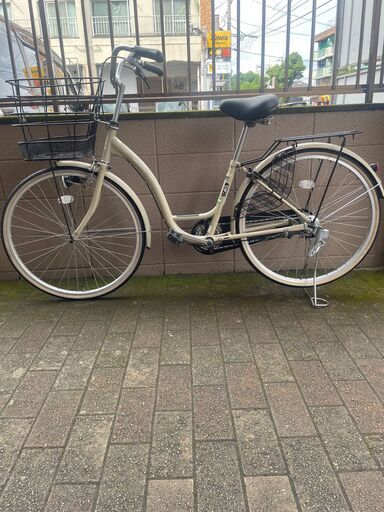 リサイクルショップどりーむ荒田店 No1457 自転車　シティサイクル　２６インチ　超美品♪　LEDライト付き　鍵付き　防犯登録解除済　新車購入時より半年以内♪