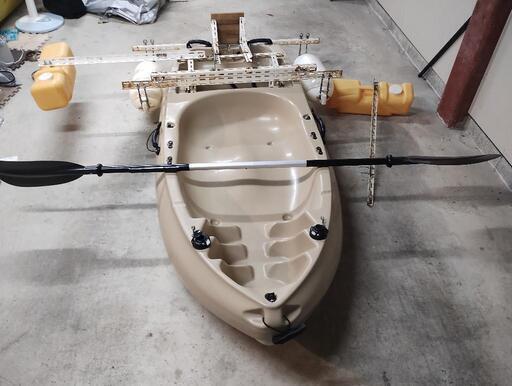 軽バンの中に積める コンパクトカヤック(2馬力エンジン搭載可能)
