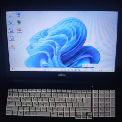 お取引決定しました爆速SSD！富士通LIFEBooK！MicrosoftOffice2021最新版！大画面ワイド！第７世代！