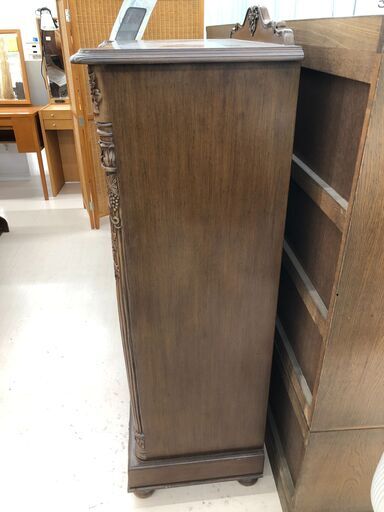 上品 コーナーシェルフ ワットノット 飾り棚 隅棚 透かし彫り 小ぶり 