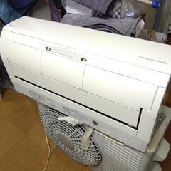 激安☆2018年製 日立 エアコン 2,2kw 白くまくん