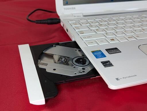 【新品SSD！】東芝dynabook T554/76LWS Core i7 メモリ8G SSD256G W11 新品SSD！】東芝dynabook T554/76LWS Core i7 メモリ8G SSD256G W11