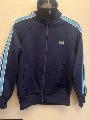 adidas トラックジャケット