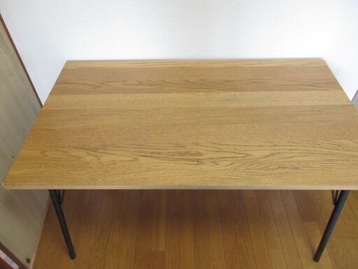 ダイニングテーブル　１３０ｃｍ×７５ｃｍ×７０ｃｍ