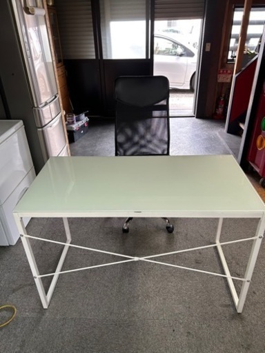 美品　パソコンデスクとチェアーセット