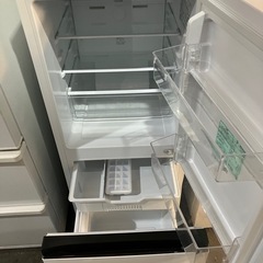 取引場所 南観音 I2409-294 Hisense 135ℓ冷蔵庫 2024年製 HR-D13E3W 汚れキズあり 動作確認済み