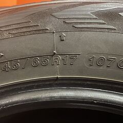 YOKOHAMA ice GUARD G075 245/65R17 17インチ スタッドレス 4本 バリ溝 コマンダー チェロキー エクスプローラー等　(KTN141)