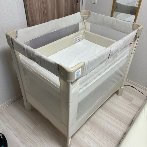 【お譲り先決定 】ベビーベッド　アップリカ（Aprica）　ココネル エアープラス AB