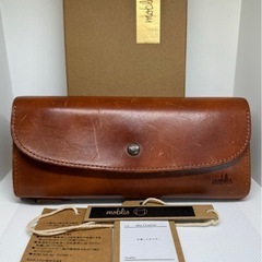 革が凄いんです！】貴重・廃盤品 モブリス 長財布主にカー用・ミニオン 