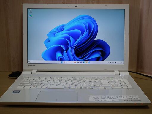 【東芝Dynabook T55/VW SSD240GB搭載WIN11Home/Core-i3/ﾒﾓﾘ8GB/Office365】