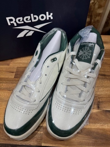 【新品】Reebok スニーカー クラブシーミッド2 メンズ　28㎝